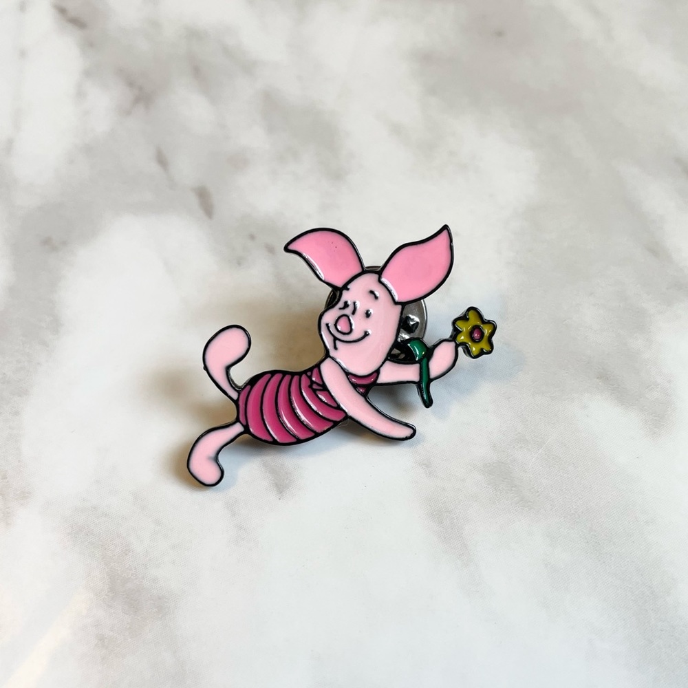 🎉 New Piglet Pin